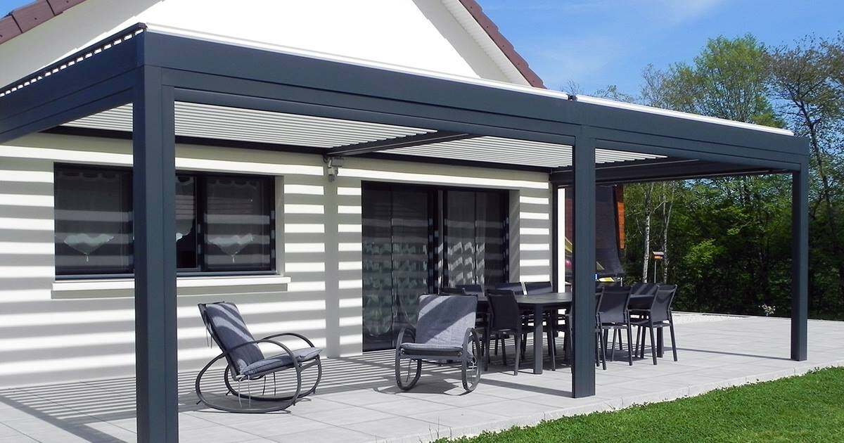 Louvered pergola motorized