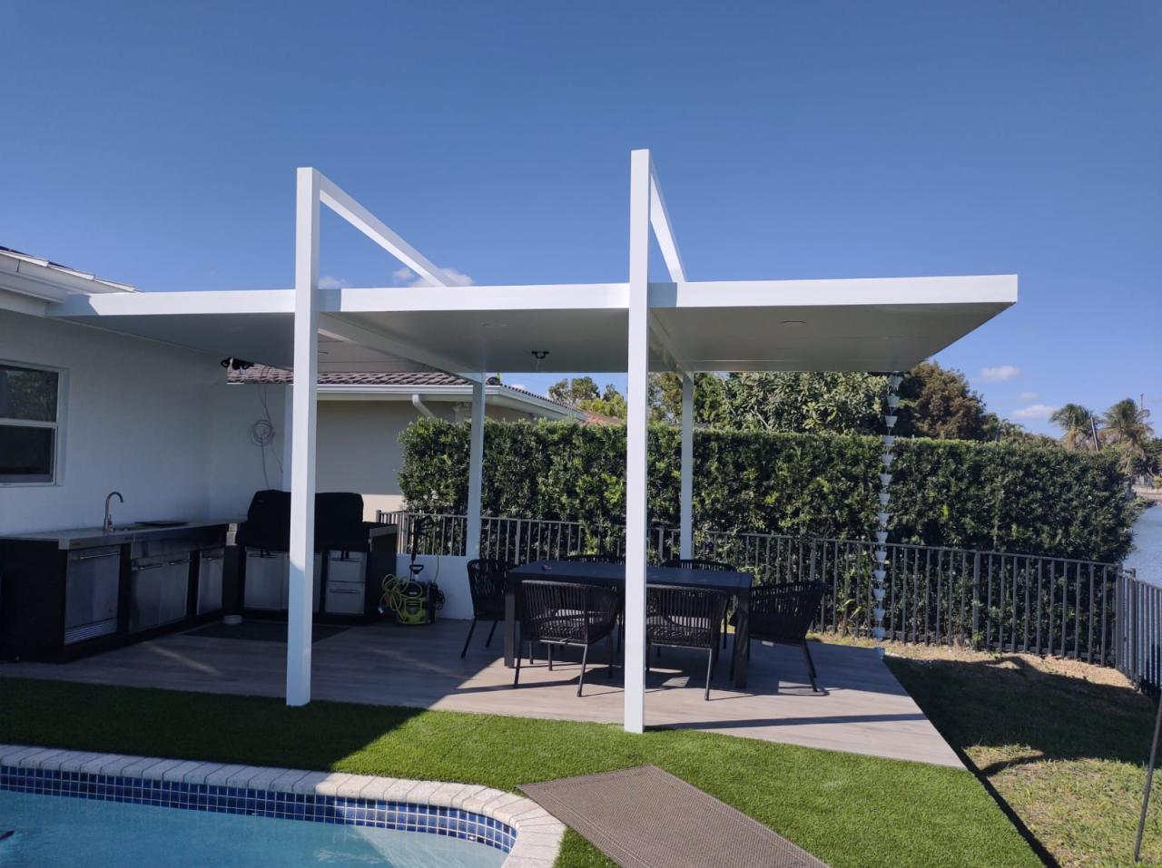 Aluminum pergola miami