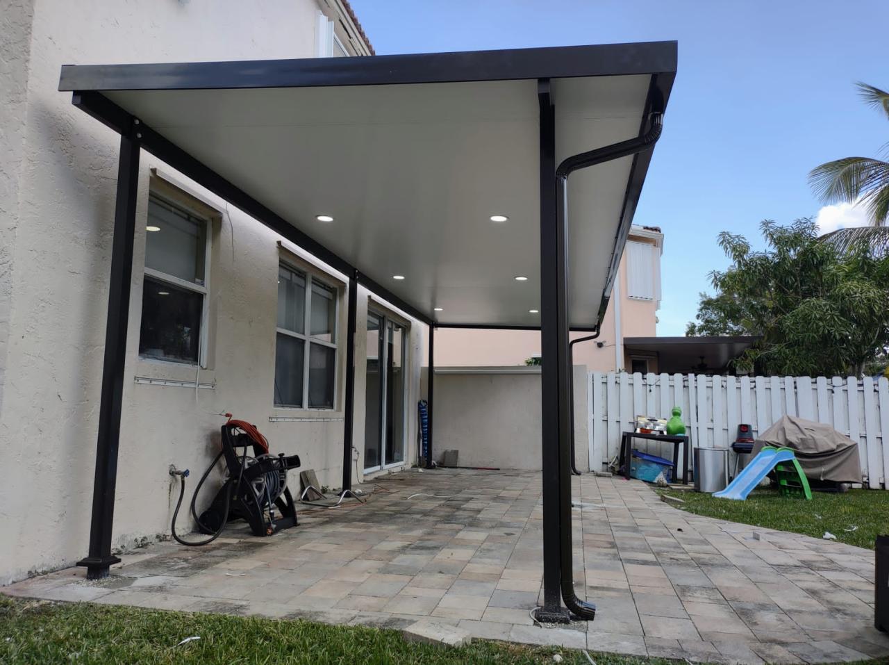 Aluminum pergola miami