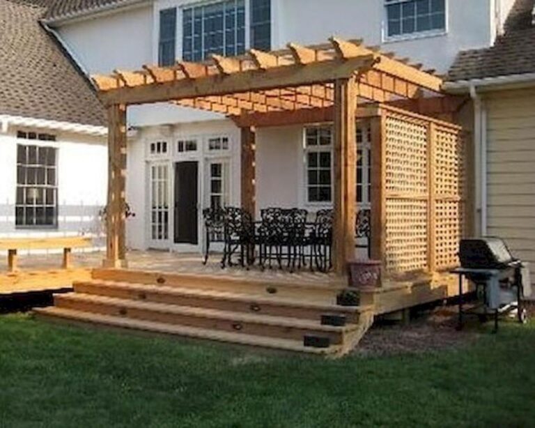 Deck covered pergola