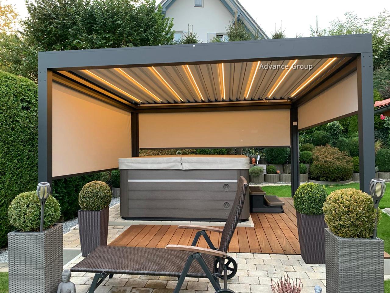 Pergola motorized louvers