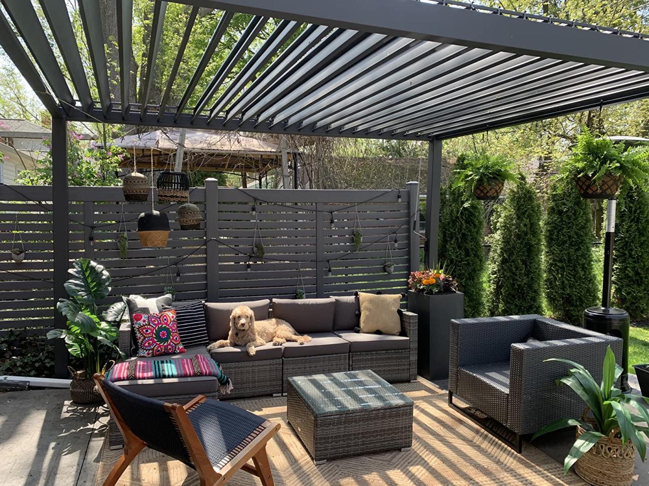 Hanso home pergola