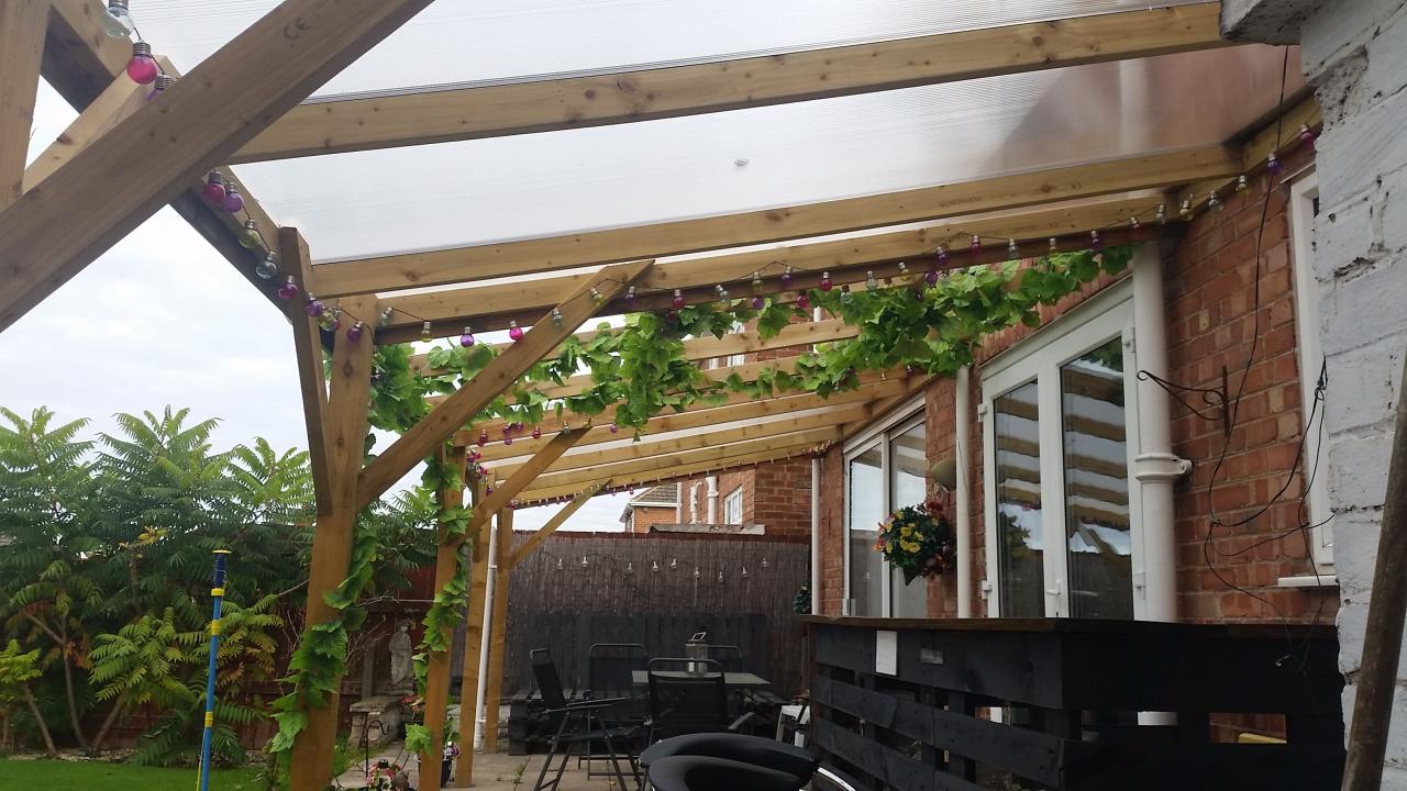 Polycarbonate covered pergola