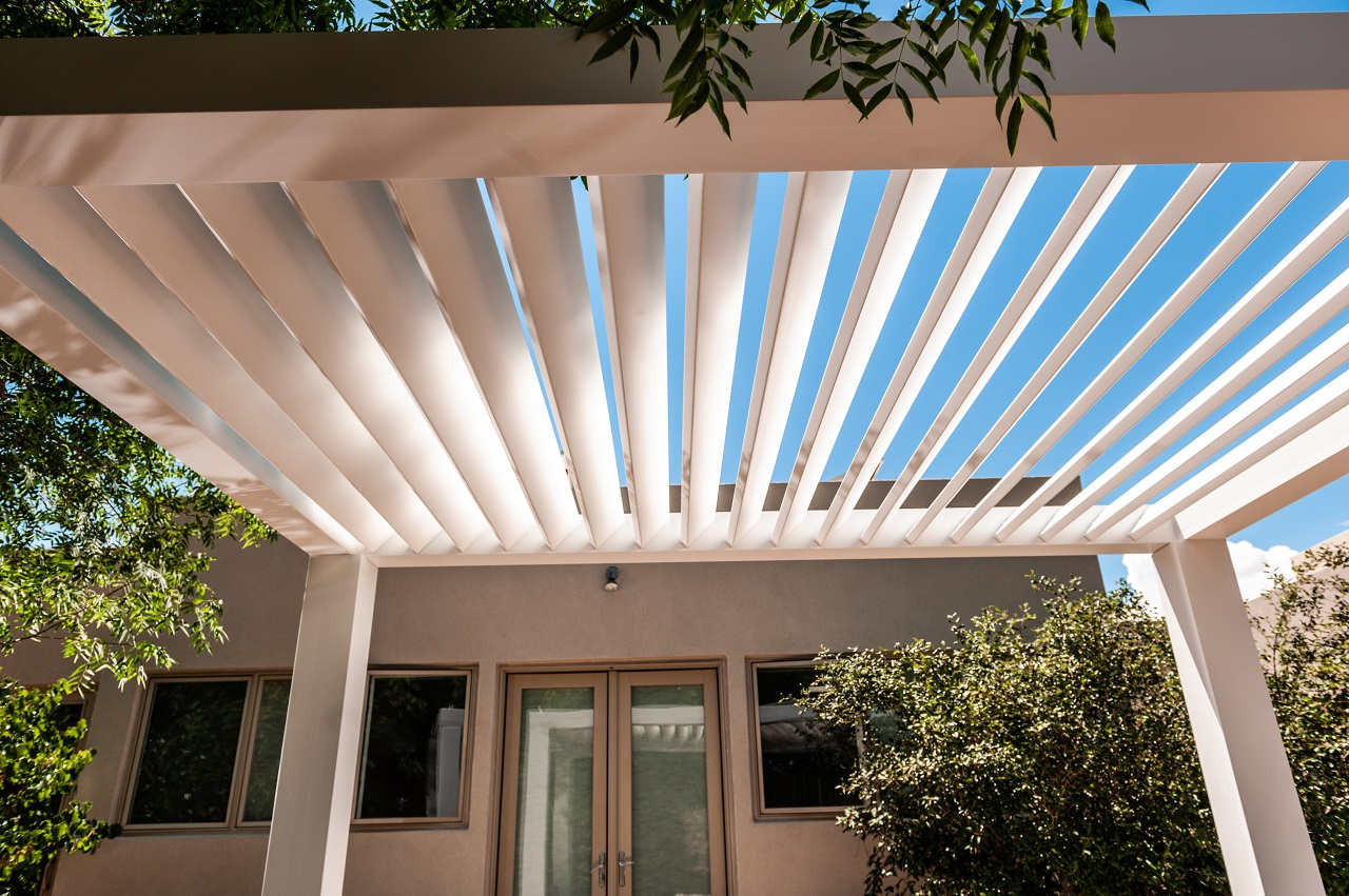 Pergola louvered fiberglass louvre mounted relax